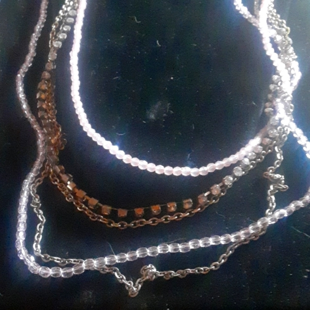 Elegant Multi-Layered Silver Rhinestone and Pink Beaded and Gold Tone Necklace - Picture 3 of 6